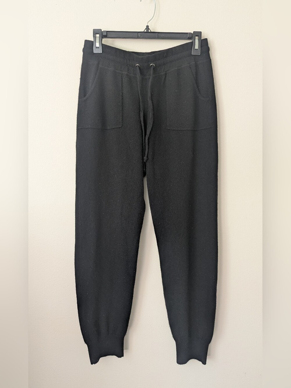C By Bloomingdales Cashmere Black Jogger Pant sz M